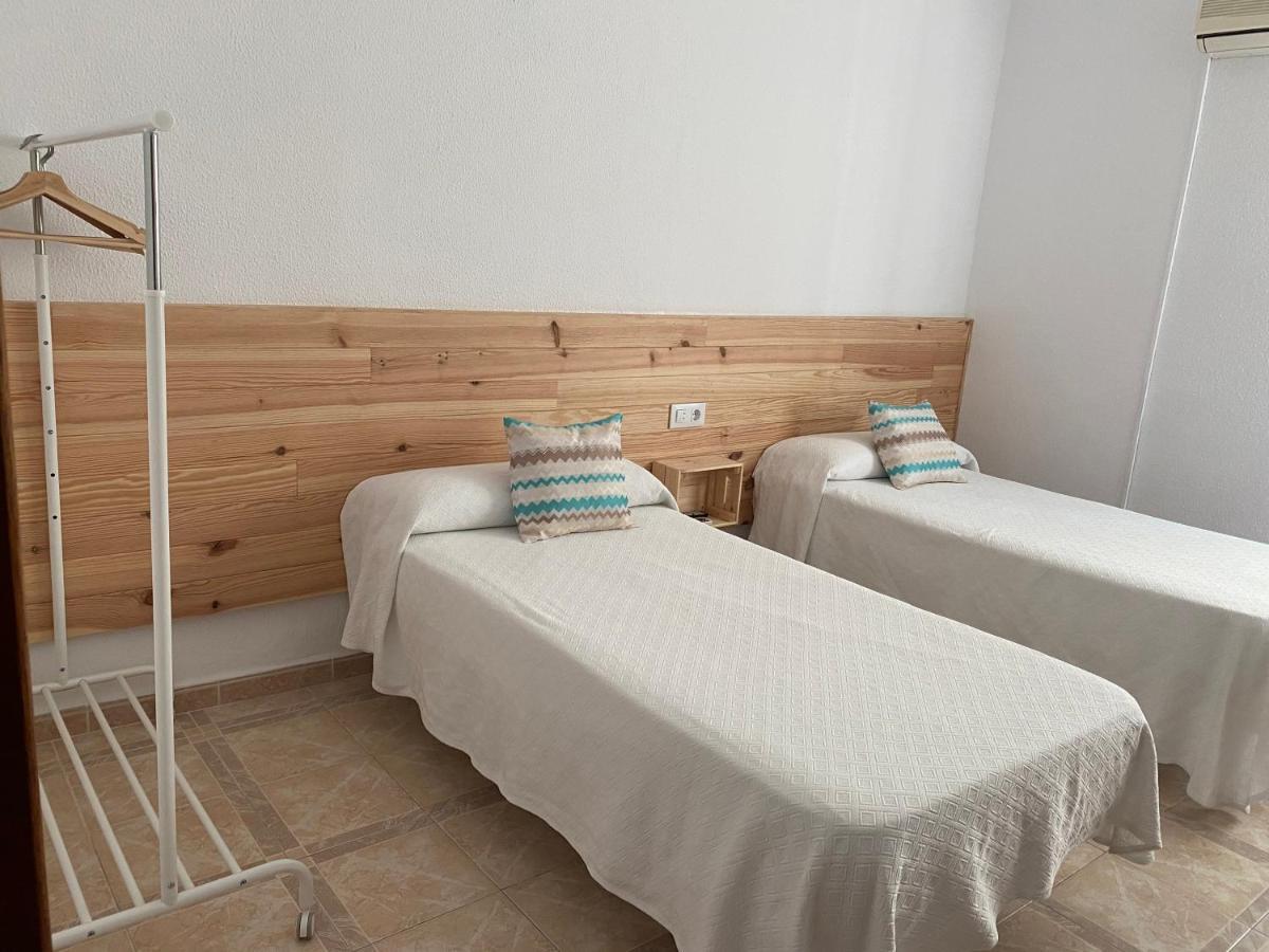 Hostal Барбате Екстериор снимка