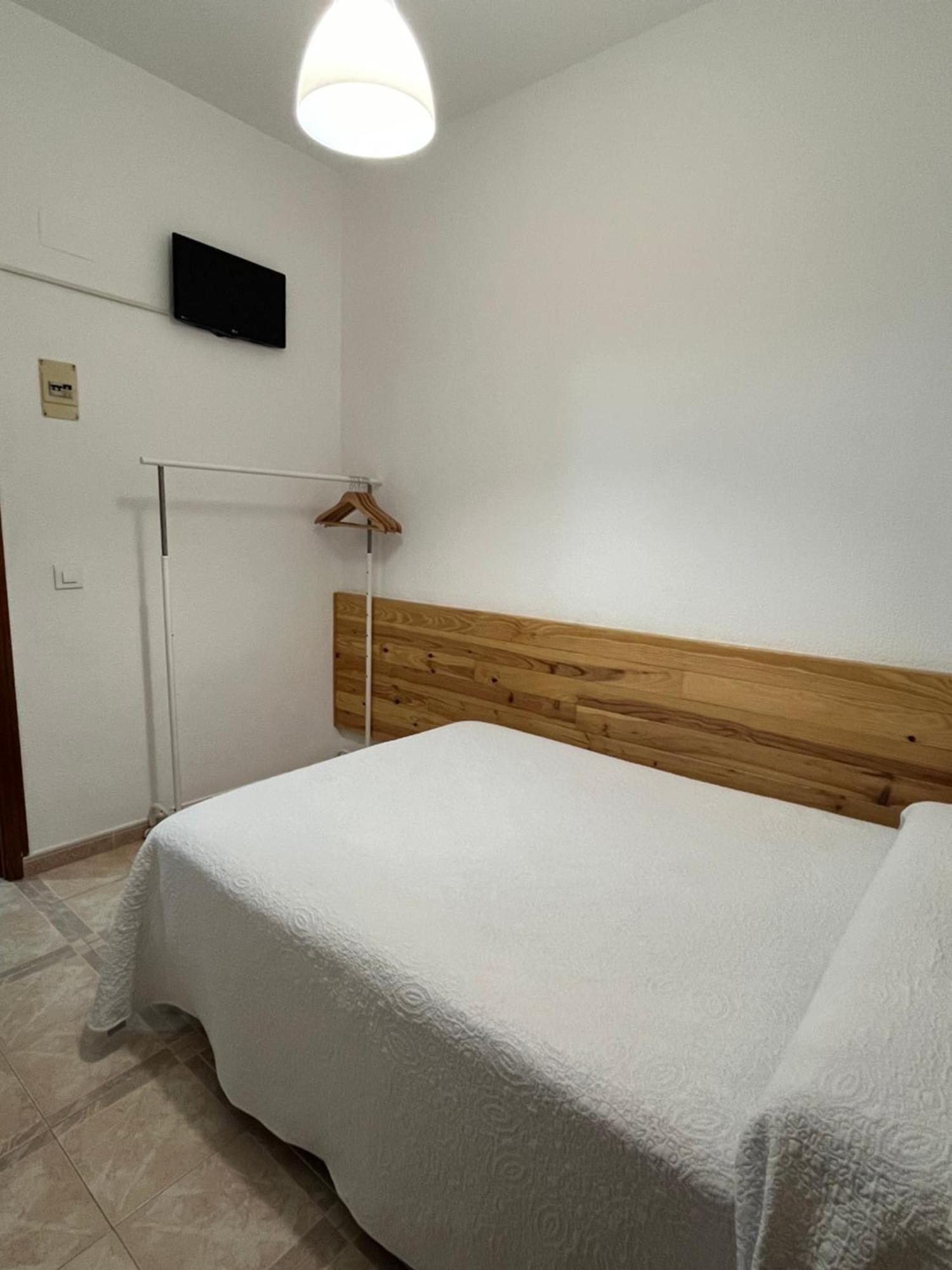 Hostal Барбате Екстериор снимка