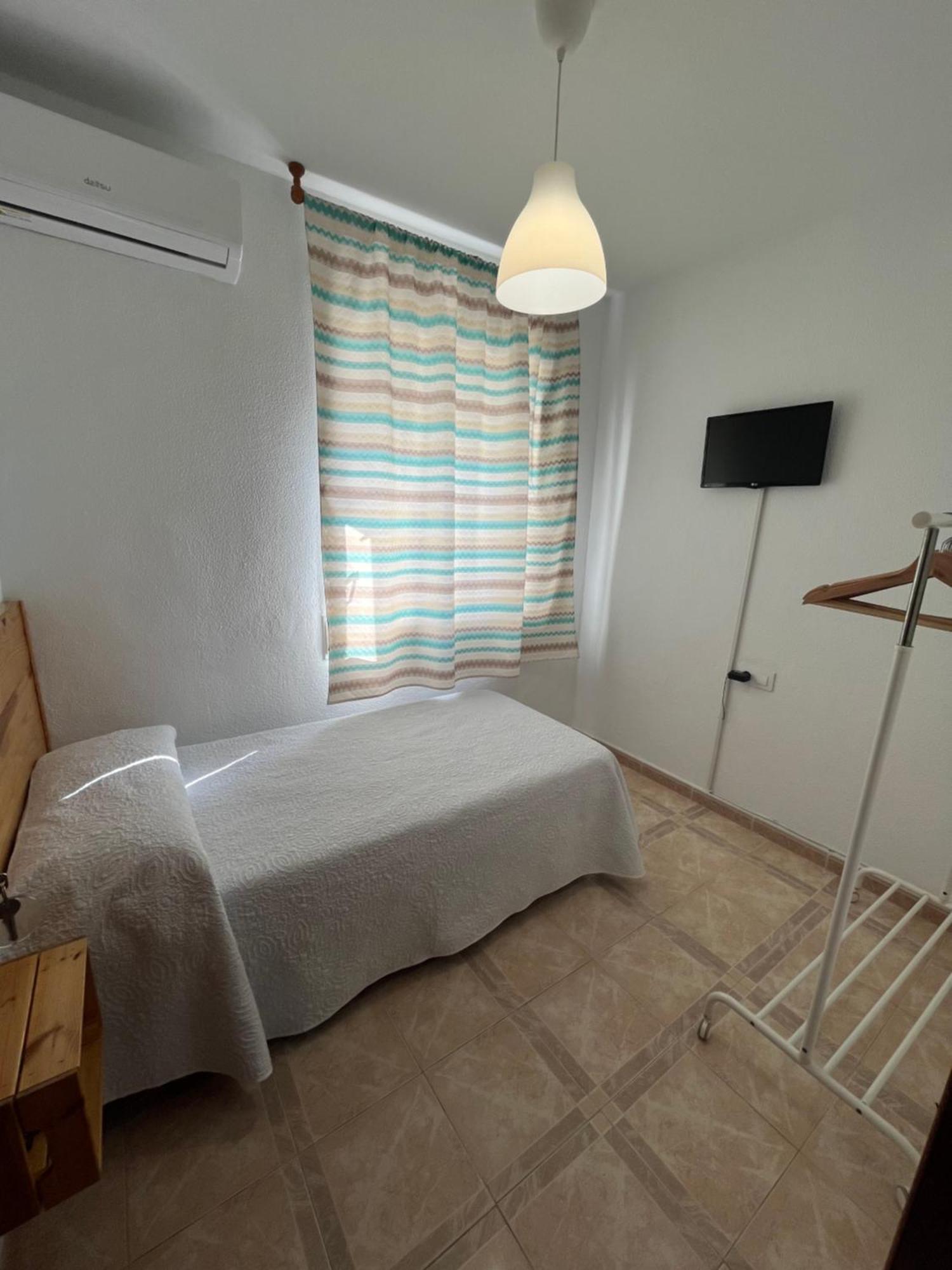 Hostal Барбате Екстериор снимка