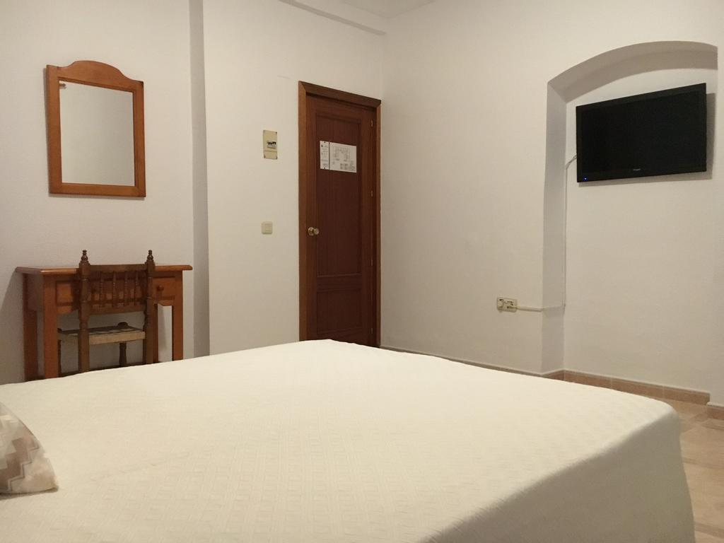 Hostal Барбате Екстериор снимка