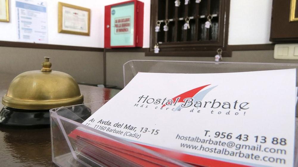 Hostal Барбате Екстериор снимка